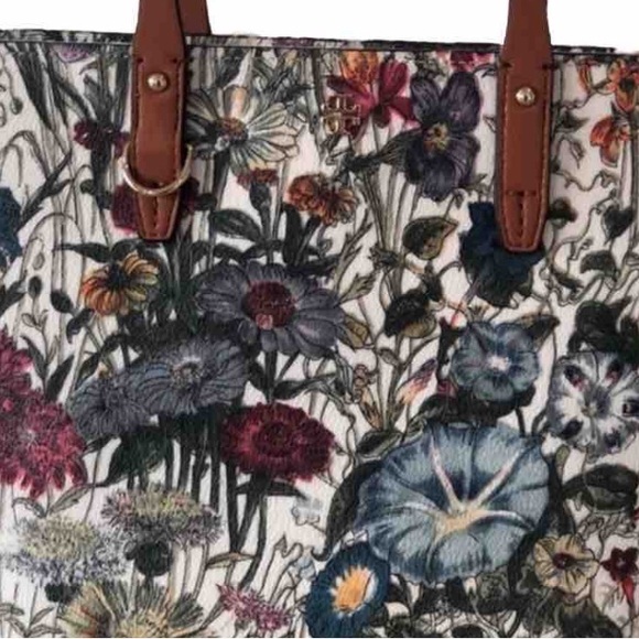Tory Burch Kerrington Zip Floral - Picture 7 of 7